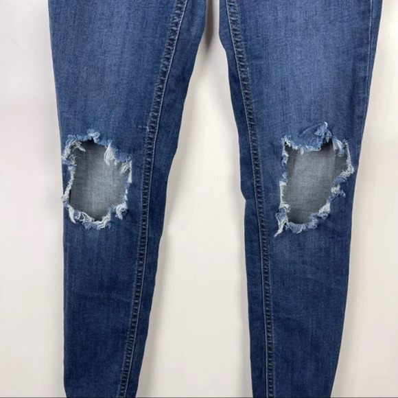 Free People High Waist Busted Knee Skinny Jeans Size 25R - Picture 9 of 9